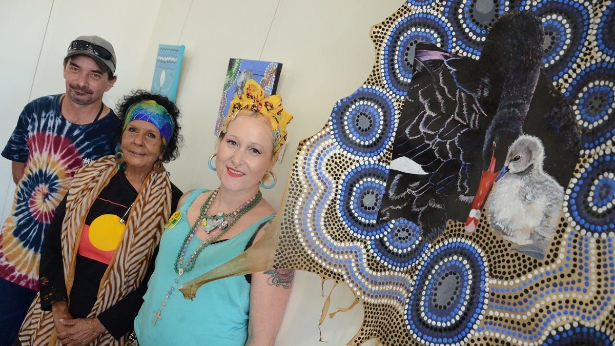 New Dawn alights at Coorong Gallery