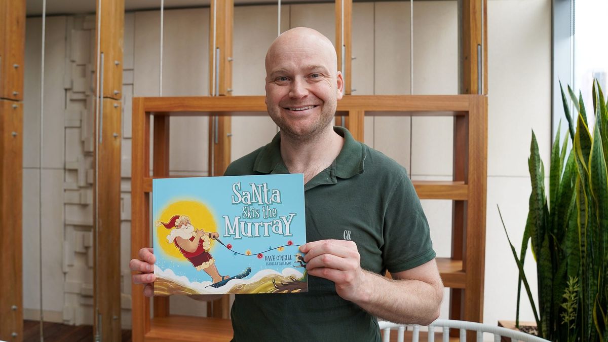 Santa skis to Murray Bridge in new children’s book