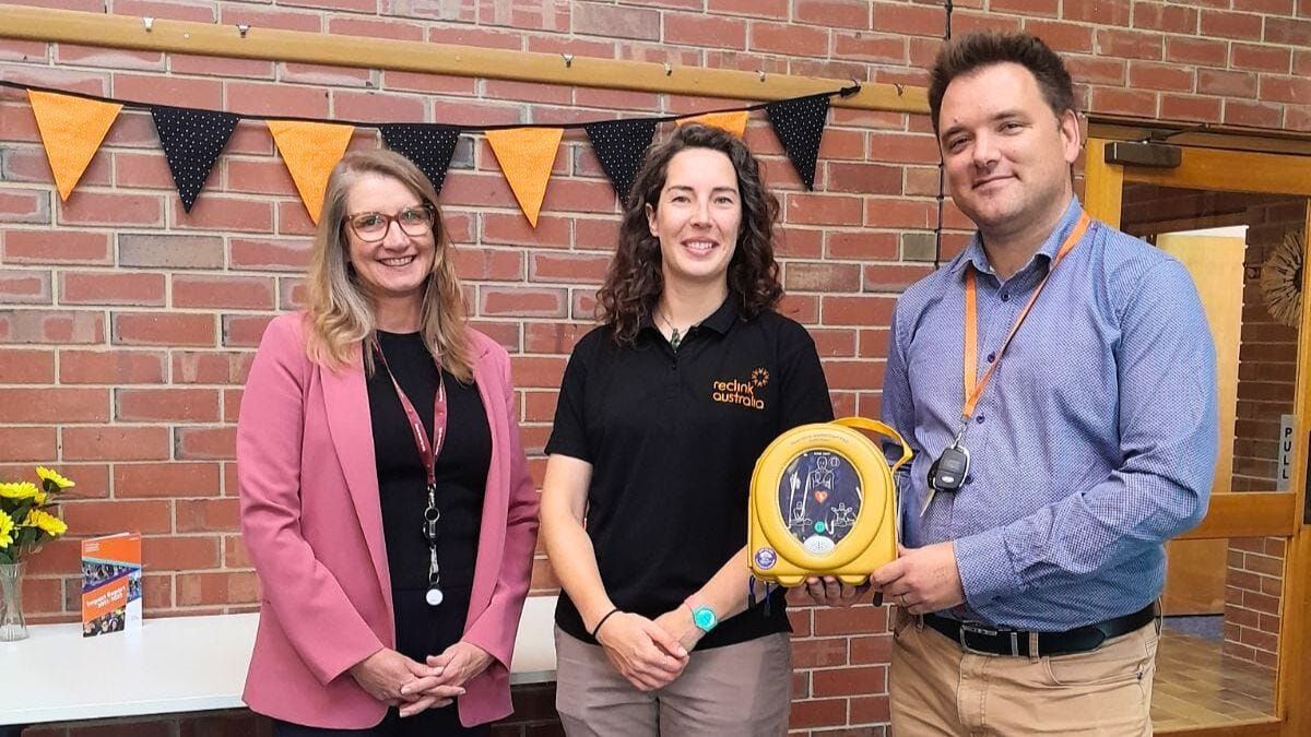 AED donated to Murray Bridge Community Centre