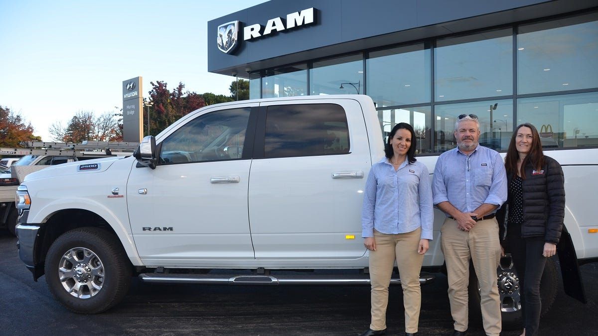 Duttons Mitsubishi and Hyundai Murray Bridge combines tradition with cars of the future