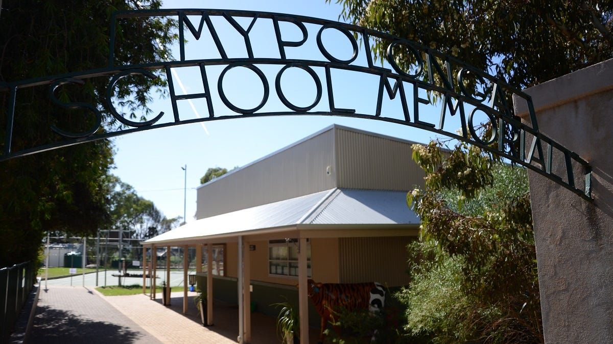 Three Murraylands schools to close due to strike action