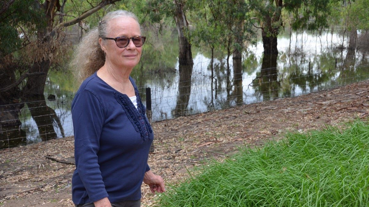 Photography competition focuses on loveable Mypolonga