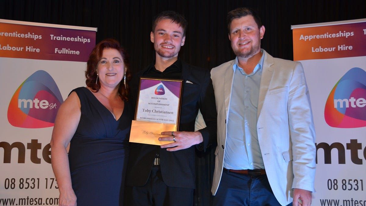 Painter Toby Christiansen, five other locals recognised at 2023 MTE SA awards