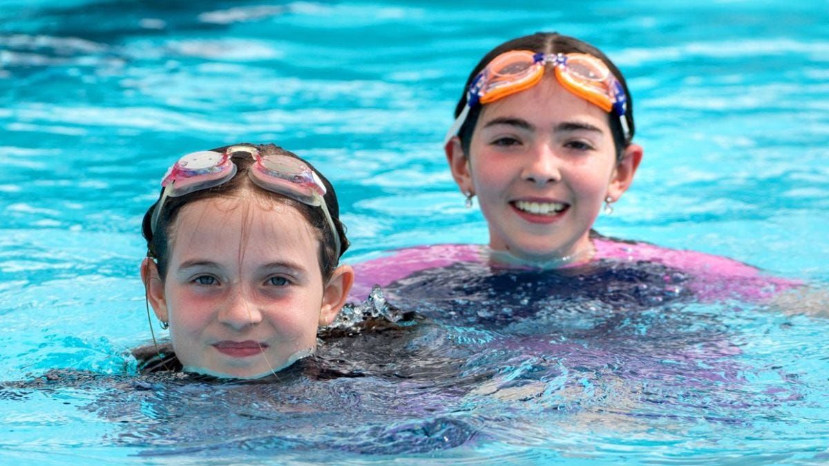 Murray Bridge swimming pool will close for school holidays