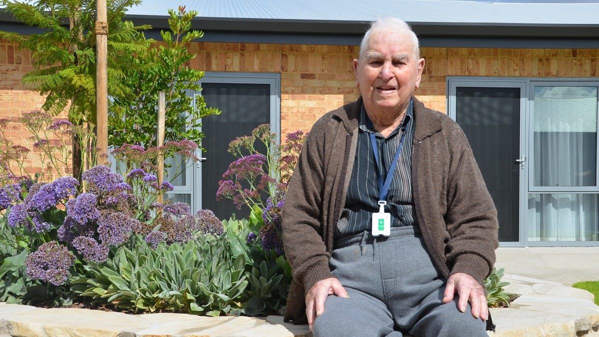102-year-old Aussie WWII veteran reveals secret to long life