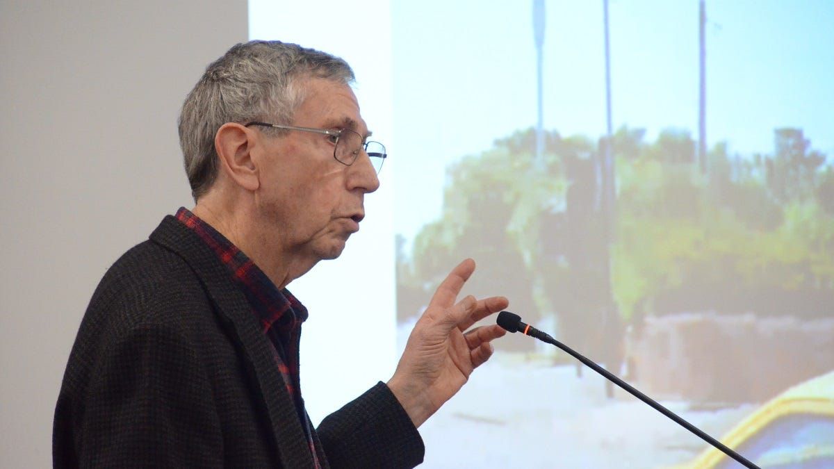 Anti-5G campaigner seeks Murray Bridge council’s sympathy