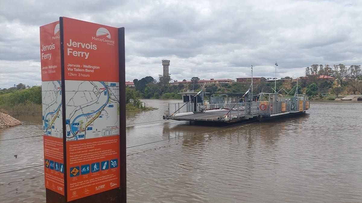 Tailem Bend ferry will close for a while next Tuesday