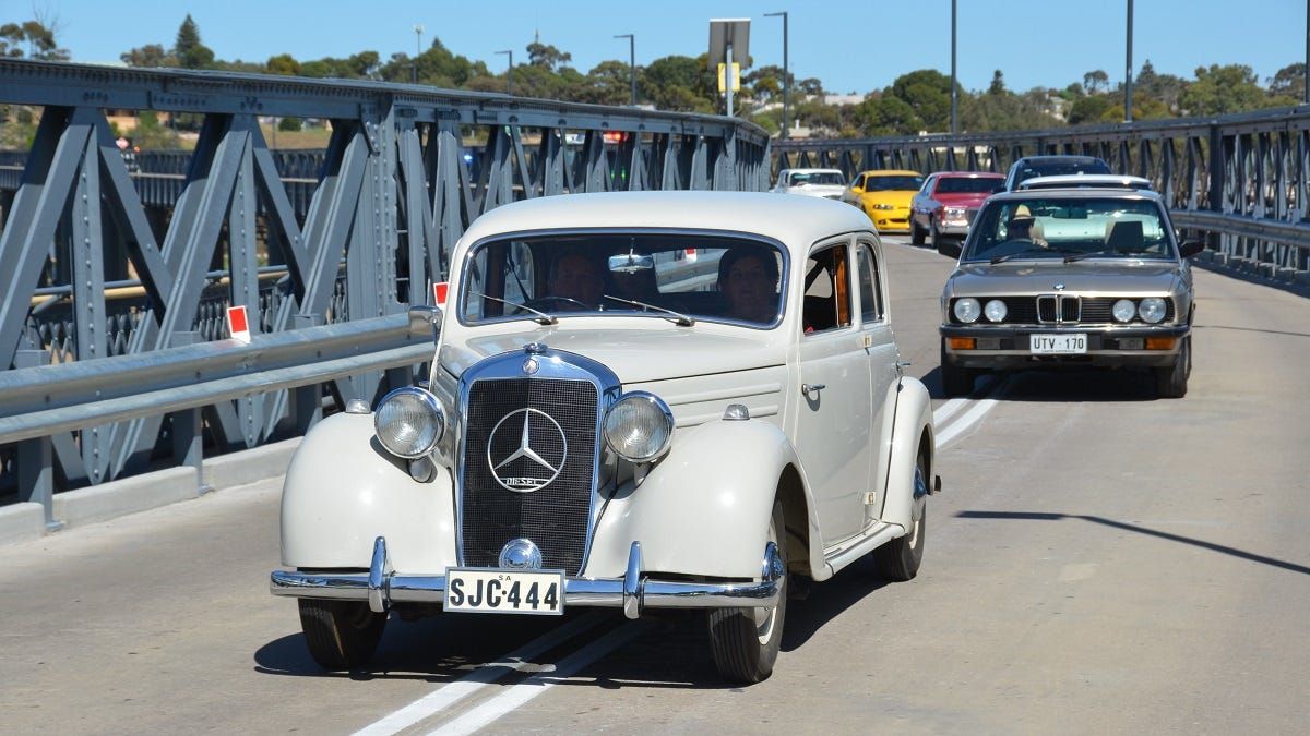 Auto collectors attend old Murray Bridge reopening
