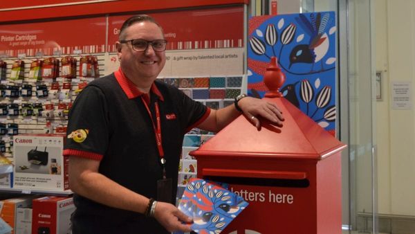 Australia Post sends out 605,000 postcards to help alleviate loneliness