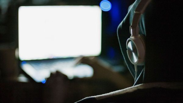 Teenager arrested for accessing extremist material