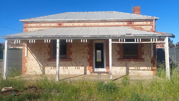 Why are there so many empty homes in the Murraylands?