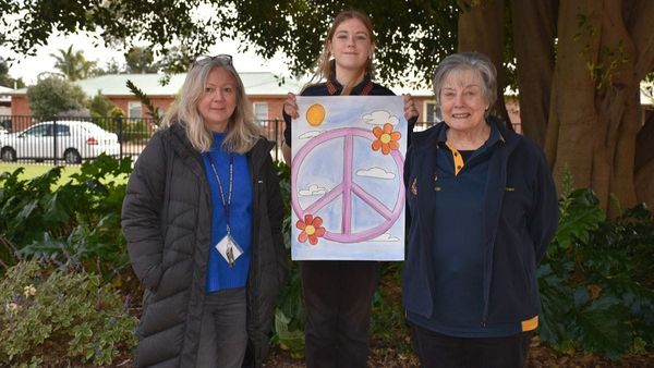 Murray Bridge student Zara Preston paints for peace