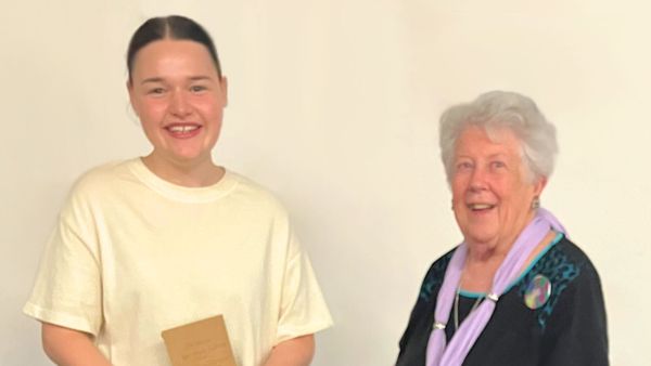 Midwifery student wins Murray Bridge Soroptimist scholarship for 2025
