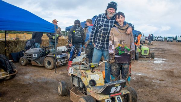 Mowers roar at all-Australian racing championships