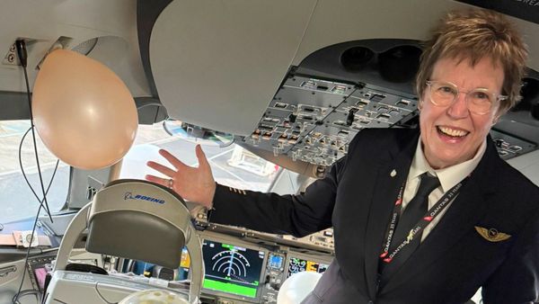 Pioneering female pilot retires to Sunnyside