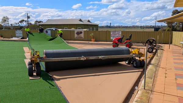 Jervois Bowling Club gets a new green