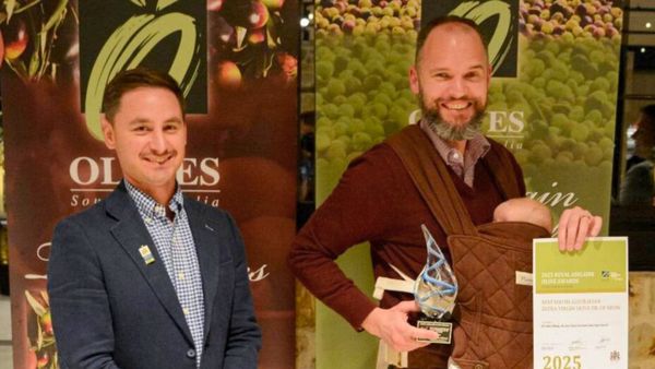 Mypolonga olive oil producer wins at the Royal Adelaide Show