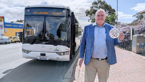 Liberals promise 50c bus fares from Murray Bridge to Adelaide