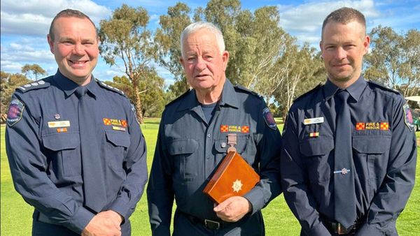 Mannum salutes Barry Burdett for 50 years of CFS service