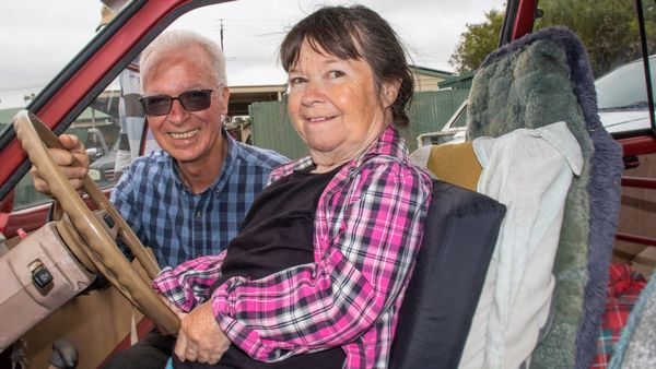 Volunteer-run garage helps Tailem Bend motor into the festive season