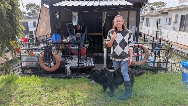 Dreaming of living on a River Murray houseboat? Joanne Grey has a warning for you
