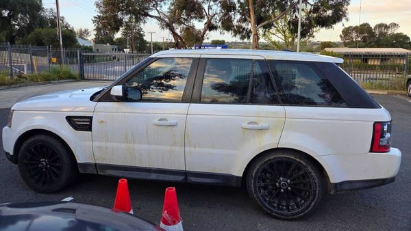 Police recover stolen Range Rover in Murray Bridge