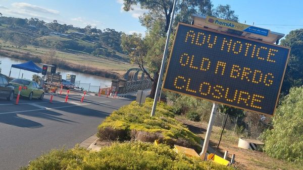 Closures announced on Old Murray Bridge Road