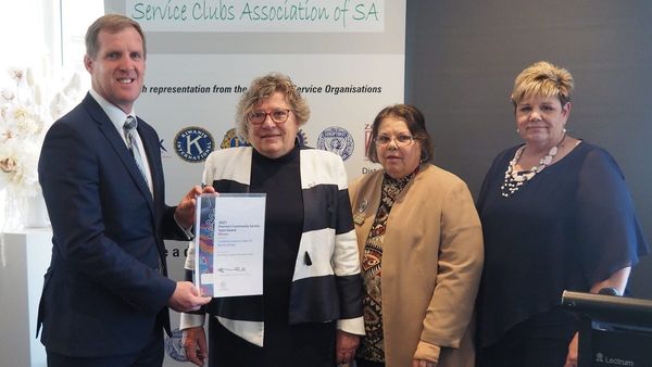 Murray Bridge service clubs recognised at state awards