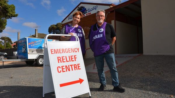Flood relief centre opens in Murray Bridge