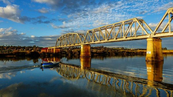 Murray Bridge poet responds to 'meth capital of Australia' article in The Weekend Australian