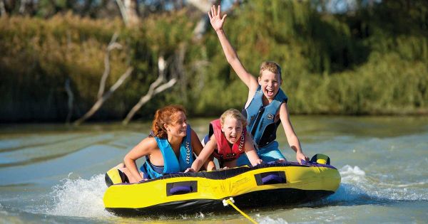 Tourism operators prepare for a long weekend rush