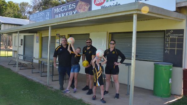 ‘100 netballers and one shower’: Why Mypolonga’s sports club needs a $1 million upgrade