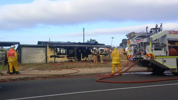 Teenager saves woman from house fire on Lime Kiln Road, Tailem Bend