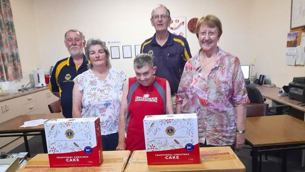 Christmas cakes are on their way to Meals on Wheels clients