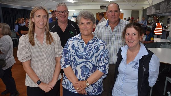 Farmers take respite from the River Murray flood – and plan for recovery