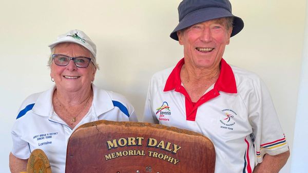 Sports reports: Vickers, Weinmann awarded as senior tennis season begins