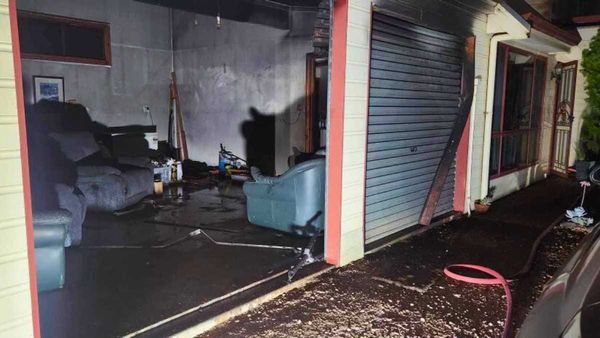 House fires reported at Riverglades and Tailem Bend