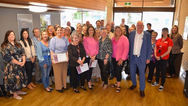 Murray Bridge flood recovery centre closes after 414 days