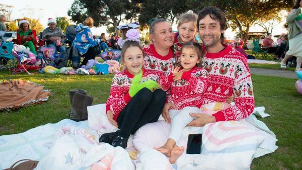Tailem Bend moviegoers enjoy a night out at Rogers Park