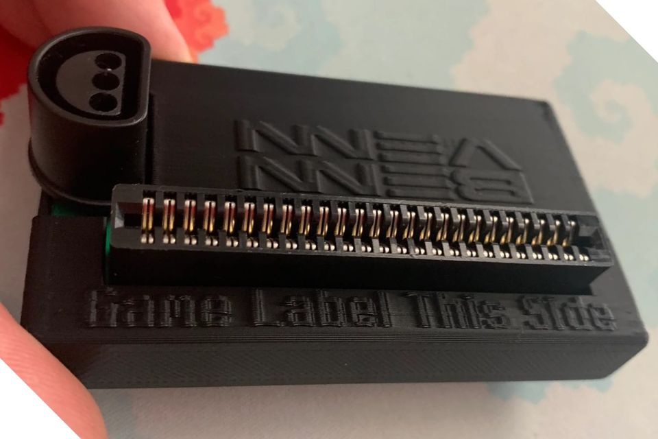 Le JoeyN64 dumpe vos cartouches N64 directement dans un iPhone