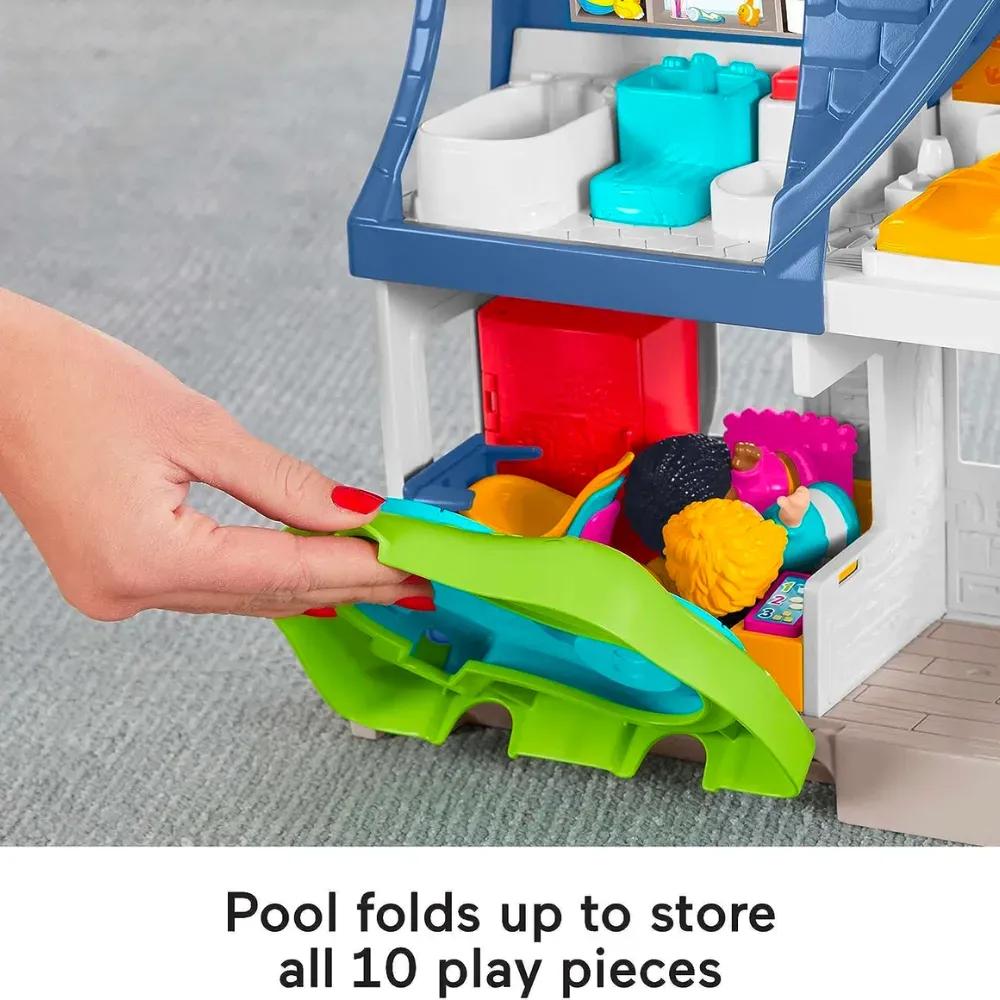toddler dollhouse friends together
