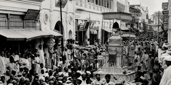 برصغیر میں عزاداری ایران سے آئی، تہذیب لکھنئو نے بنائی
