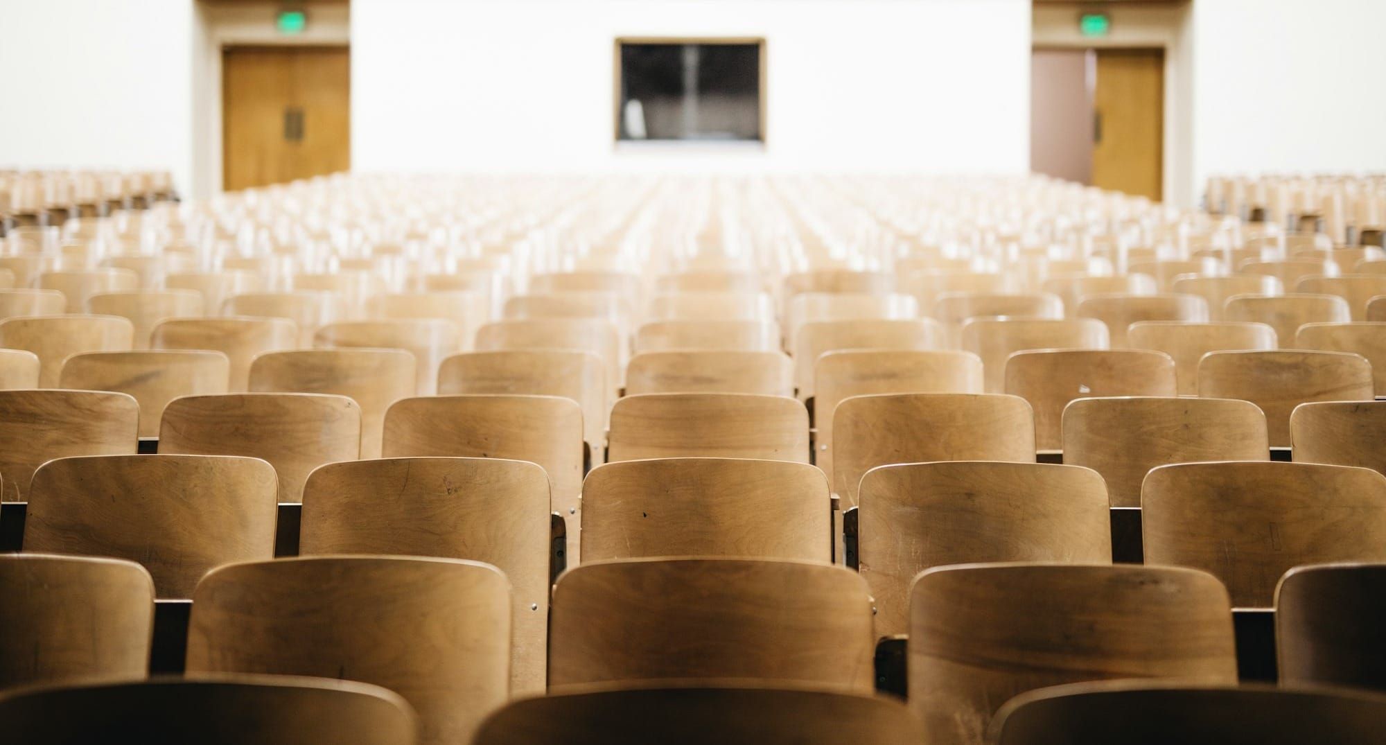 What to Know Before Starting Pharmacy School