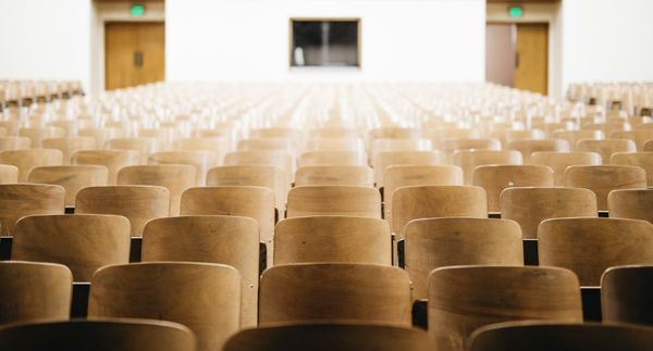 What to Know Before Starting Pharmacy School