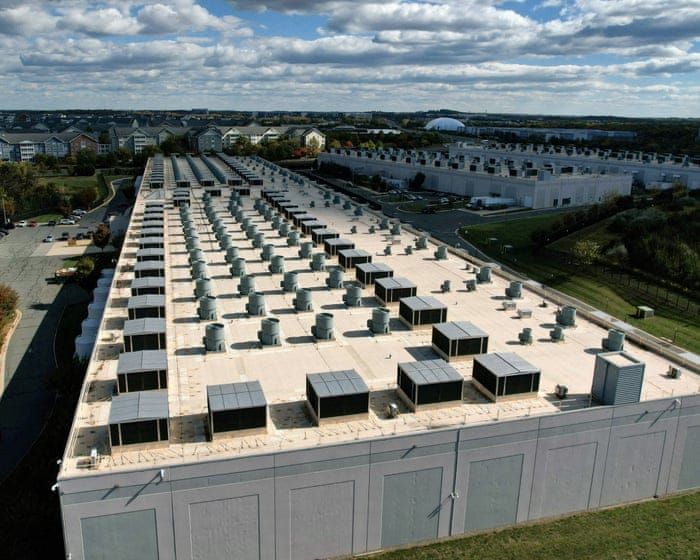 AI's Insatiable Energy Appetite Threatens to Collapse the Grid. Sanders and AOC Want to Hit Pause.