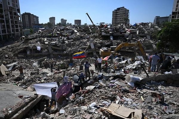 The U.S. Seized $8 Billion in Venezuelan Oil This Year. Now It's Offering $300 Million to Help Earthquake Survivors.