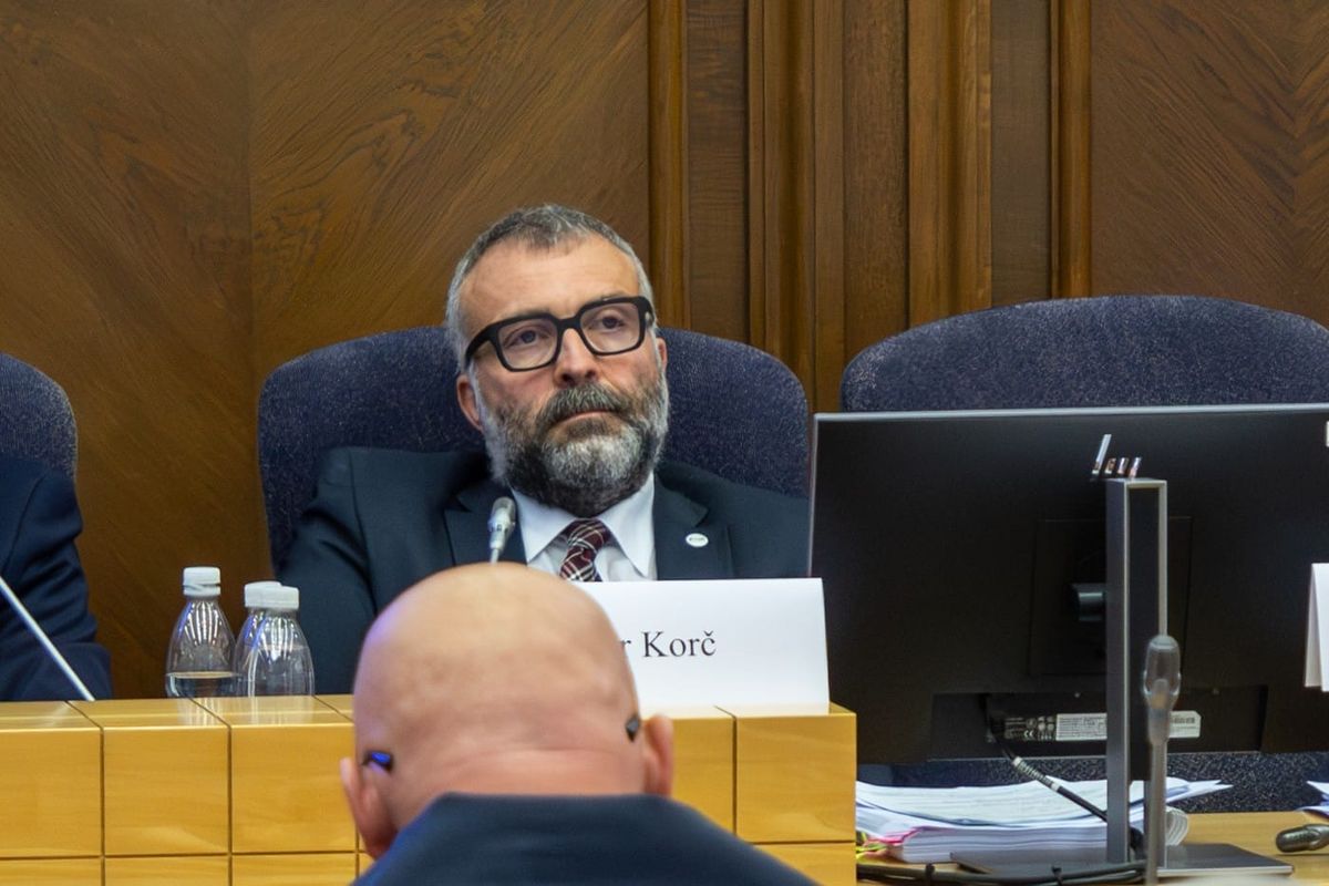 Křehké vztahy ve Frýdku-Místku. Odvolaný primátor mluví o tlaku z hnutí ANO