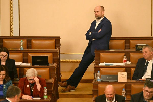 „Opozice neexistuje,“ sdělil hejtman Bělica zastupitelům. Proti nedemokratickým principům se ohradili z ANO