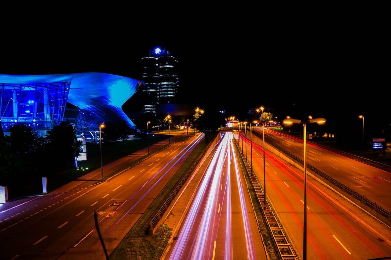 Electric cars: 5 benefits of these future-forward vehicles