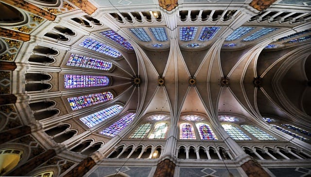 Chartres: gothic splendor and the sanctuary light